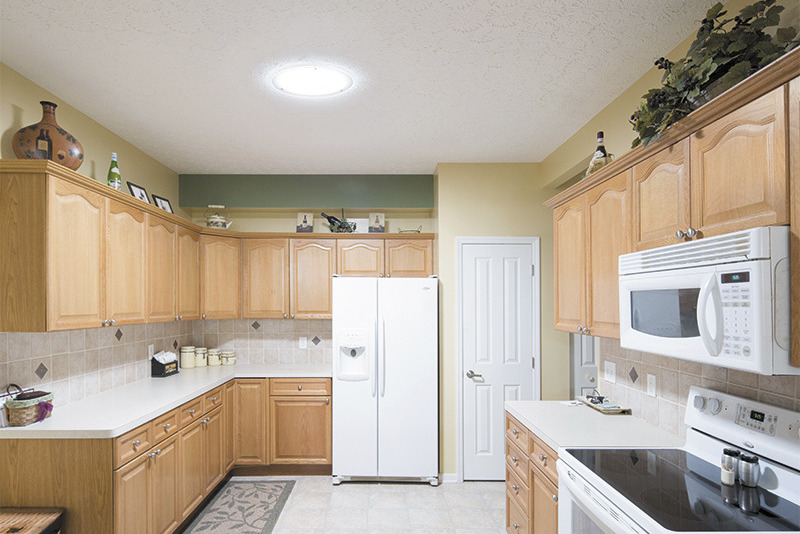 Kitchen example with 1 daylighting system